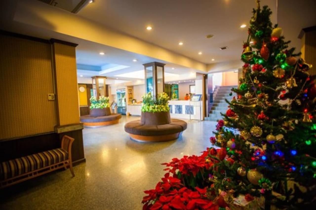 Rayong President Hotel Bagian luar foto
