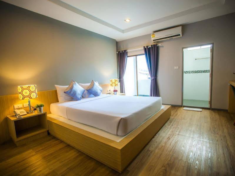 Rayong President Hotel Bagian luar foto