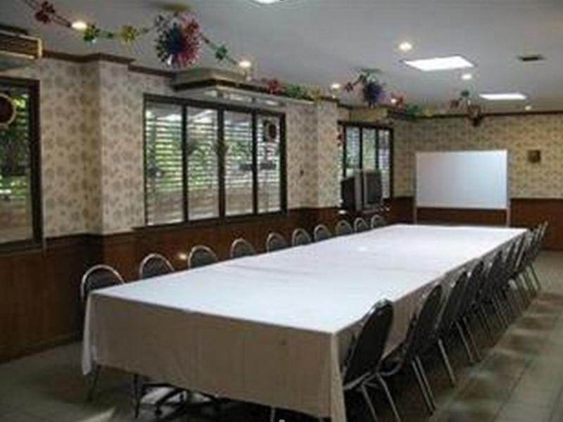 Rayong President Hotel Bagian luar foto