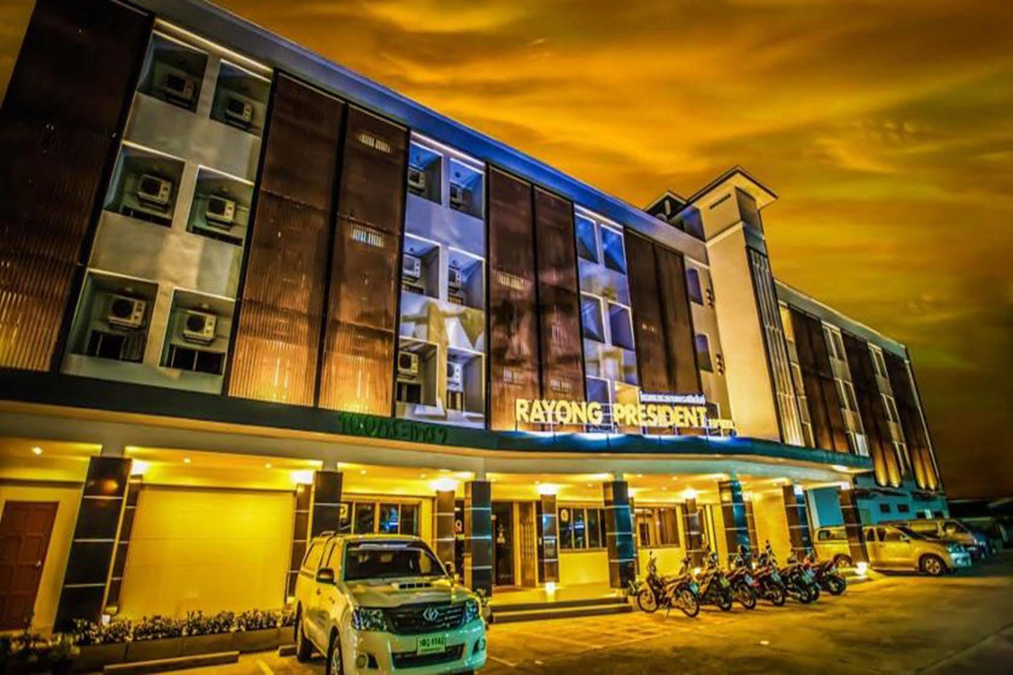 Rayong President Hotel Bagian luar foto